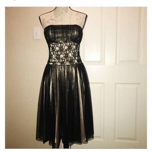 EUC White House Black Market Strapless Dress size4